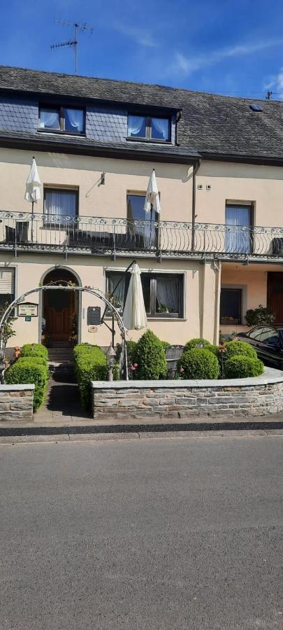 Gaestehaus Foehr Wintrich Exterior foto